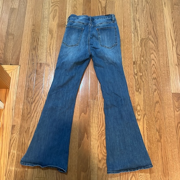 Almost Famous (Rue 21) Size 11 flare jeans - Picture 2 of 2